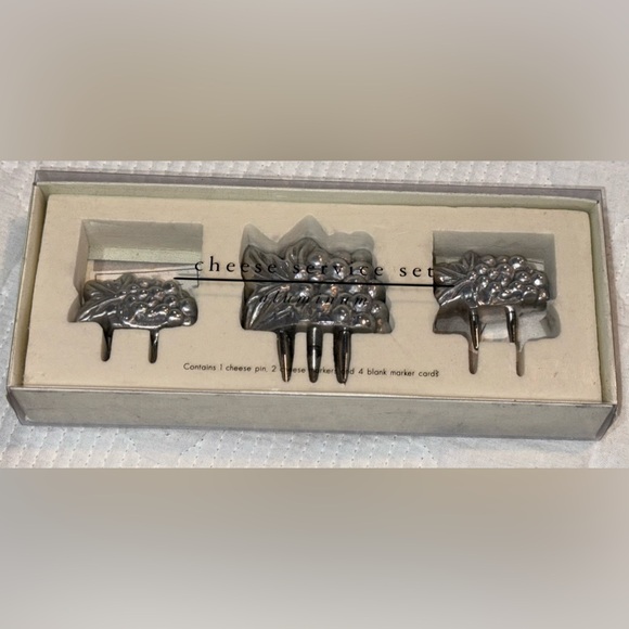 NWT Pier 1 Aluminum Cheese Service Set New Party Charcuterie - Picture 1 of 6